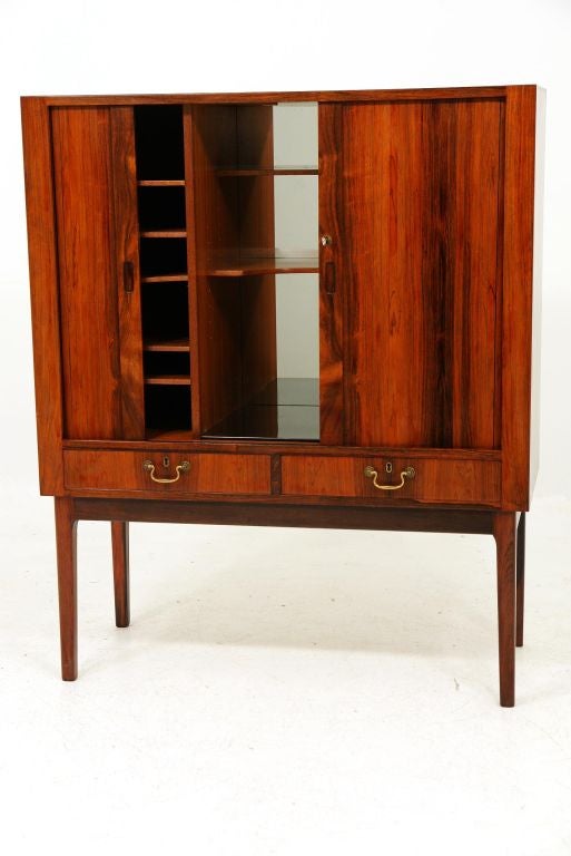 Mid-20th Century Rosewood Danish Modern Bar Cocktail Cabinet