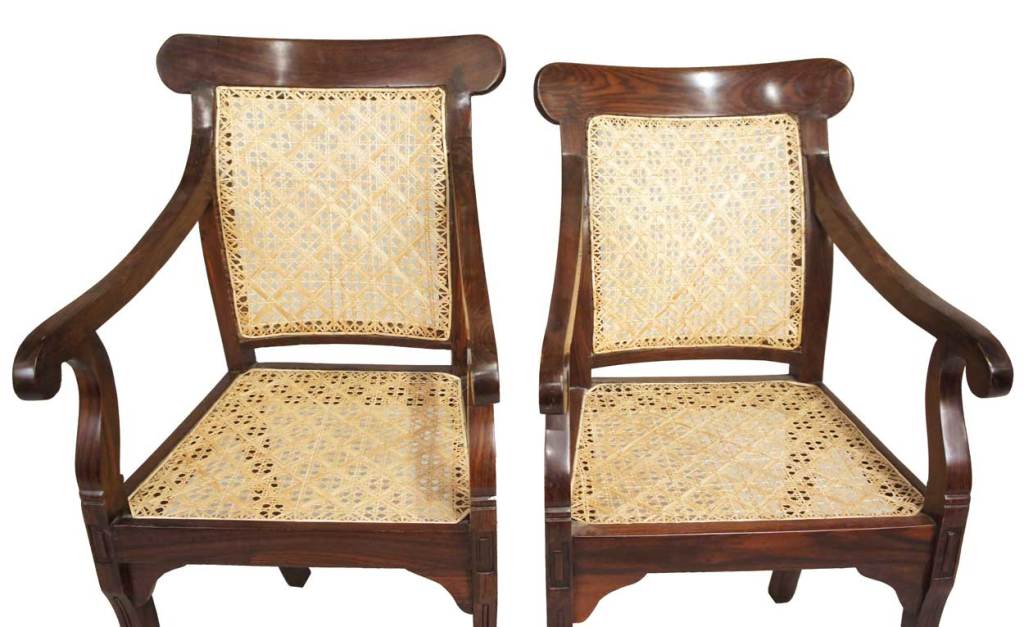 Set of Four Anglo Indian William IV Caned Rosewood Armchairs For Sale 1