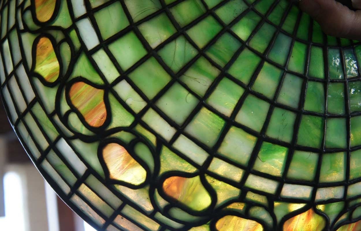 American Tiffany Studios Green Shade Leaded Glass Acorn Lamp Shade For Sale 1