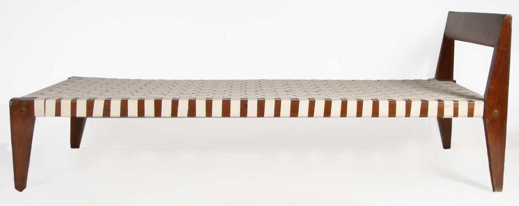Indian Pierre Jeanneret Teak Day Bed (Chandigarh, India)
