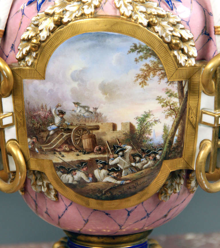 Vasi e coperchi in porcellana rosa di Sèvres della fine del XIX secolo In condizioni buone in vendita a Long Island City, NY