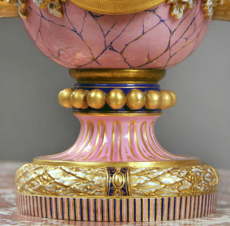Late 19th Century Pink Sèvres Style Porcelain Vases and Covers For Sale 1