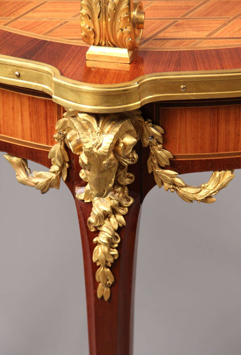 Late 19th Century Gilt Bronze-Mounted Tea Table In Good Condition For Sale In New York, NY