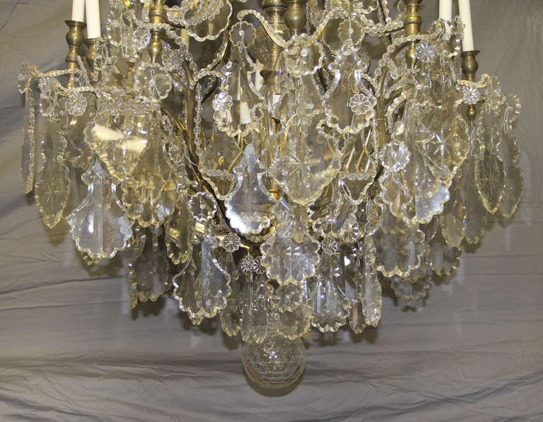 Belle Époque Impressive Late 19th Century Gilt Bronze and Baccarat Crystal Chandelier For Sale