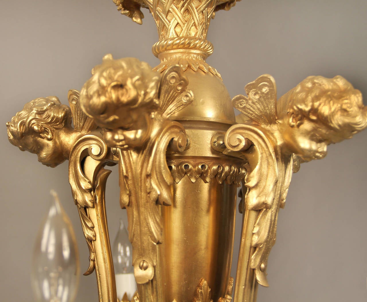 Unusual and Great Quality Early 20th Century Gilt Bronze Chandelier 1