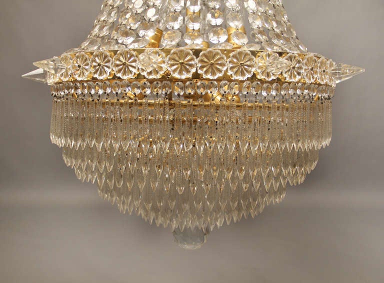 French Beautiful Late 19th Century Gilt Bronze Beaded Drop Crystal Chandelier