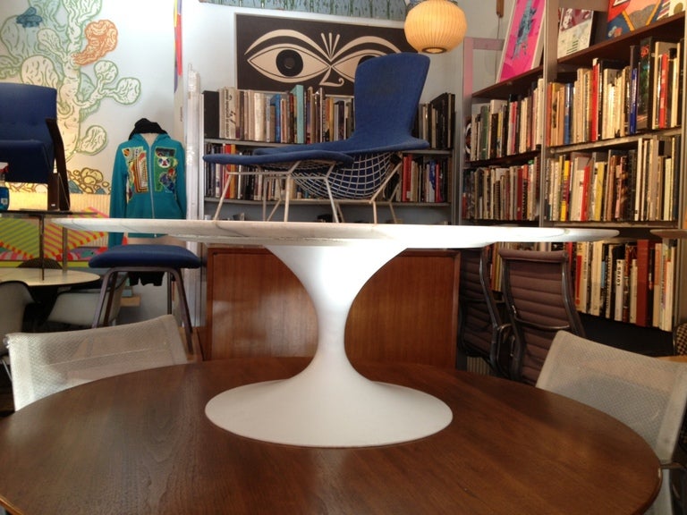 Eero Saarinen Marble Tulip Coffee Table. Knoll 1955.