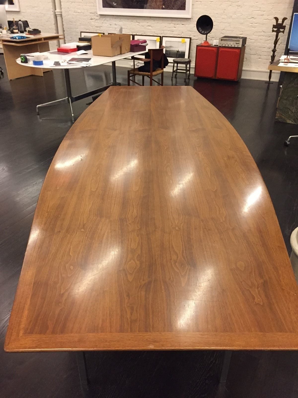 Mid-Century Modern Florence Knoll Walnut Boat Table, Knoll International