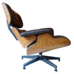 Eames 670 Lounge Chair in Rosewood. Herman Miller 1977