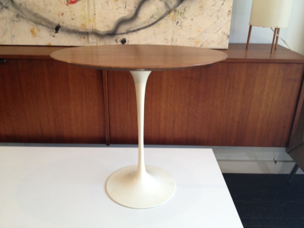 Eero Saarinen Walnut Oval Top Tulip Side Table