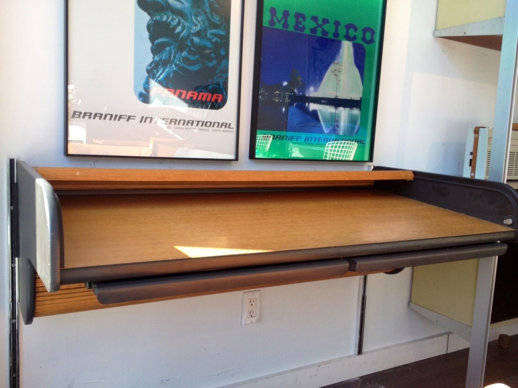 George Nelson Wall Mounted Roll Top Desk. Herman Miller 1964 In Excellent Condition In Brooklyn, NY