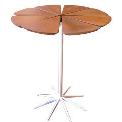 Richard Schultz Petal Side Table. 1960 Knoll