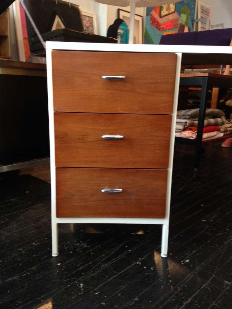 George Nelson Steel Frame Desk for Herman Miller 1952 In Excellent Condition In Brooklyn, NY