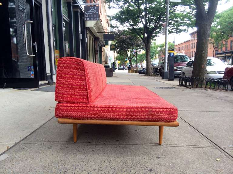 George Nelson Daybed with Alexander Girard Upholstery, Herman Miller, 1950 In Good Condition In Brooklyn, NY