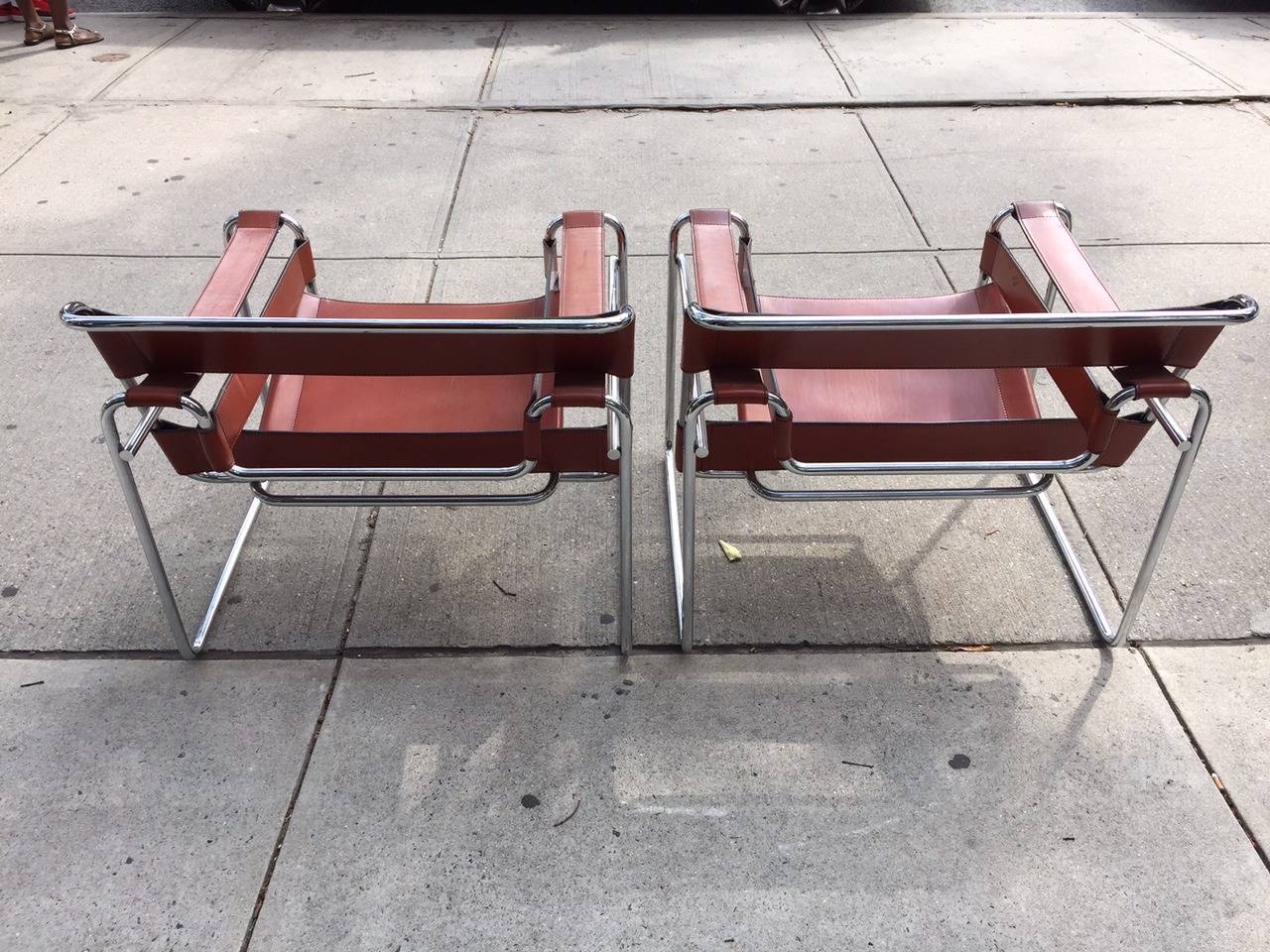 Marcel Breuer Pair of Wassily Chairs, Knoll, 1968 In Good Condition In Brooklyn, NY