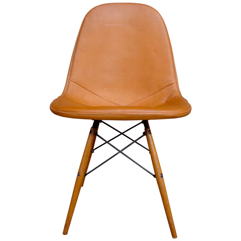 Eames DKW-1 Dowel Leg Chair. Herman Miller, 1952.