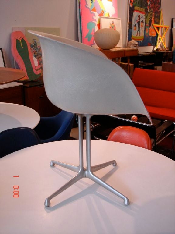 Rare First Year Production Eames La Fonda Chair In Good Condition In Brooklyn, NY