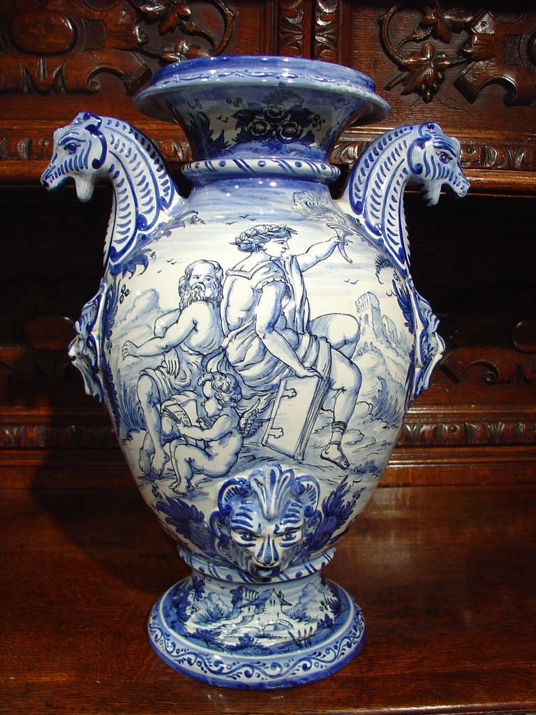 Savona, Italy is an area which has a long history in the field of ceramics and majolica production. Savona pottery is famous above all for its characteristic blue and white colors, known as 