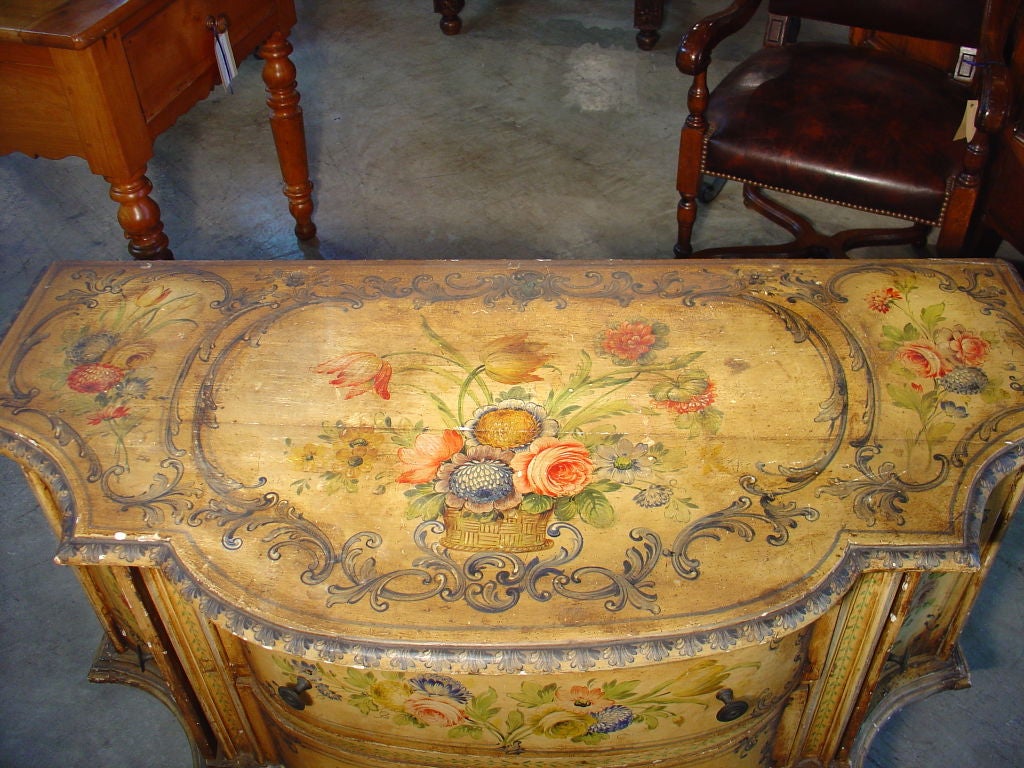 Continental Venetian Painted Commode 19th Century 3