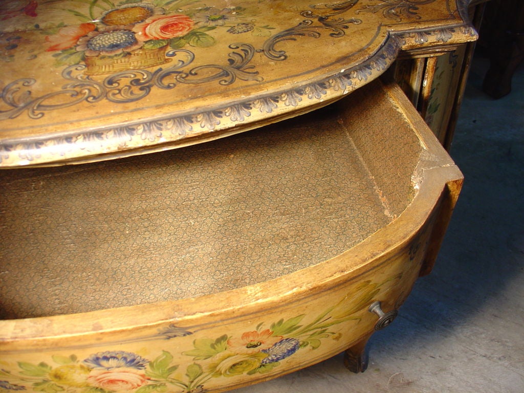 Continental Venetian Painted Commode 19th Century 6