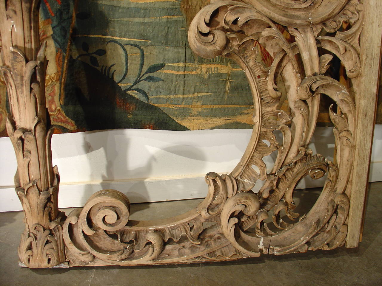 Rare Pair Of Carved Antique French Walnut Wood Rococo Gates For Sale Rare Pair of Carved Antique French Walnut Wood Rococo Gates For Sale 1 - Rare Pair Of Carved Antique French Walnut Wood Rococo Gates For Sale