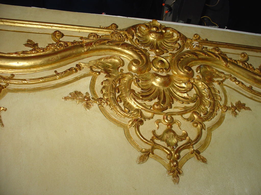 Antique Boiserie Panel with Water Gilding In Good Condition In Dallas, TX