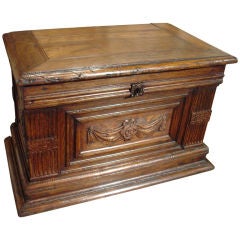 Early to Mid 1700's Oak Bordelais Trunk