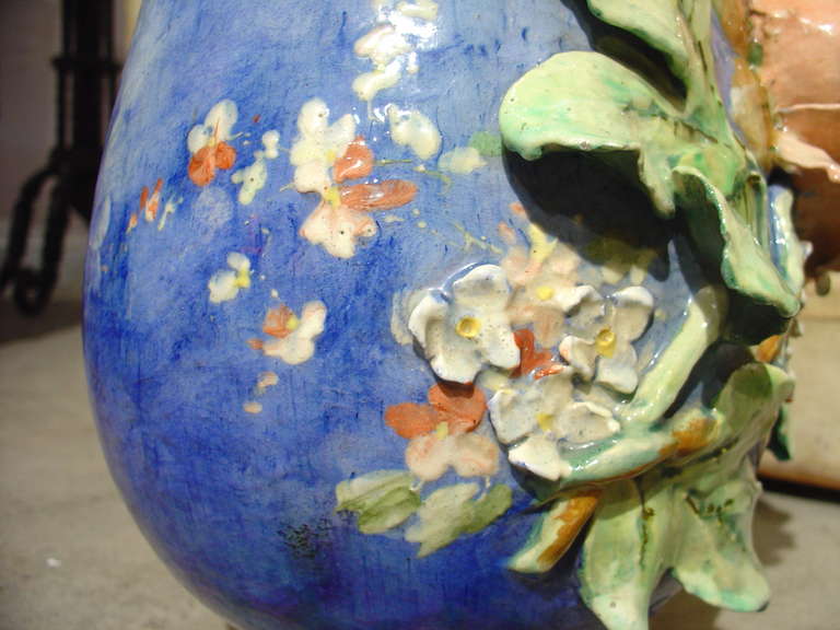 XIXe siècle Antiquité Vase à Barbotine en Gros Relief - Ecole D'Auteuil Paris