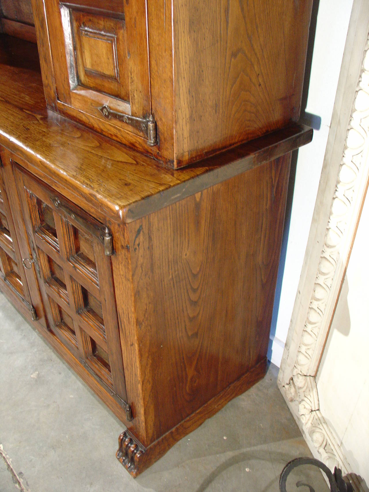 Large Oak Bookcase with Iron Hardware from Spain, Early 1900s In Excellent Condition In Dallas, TX