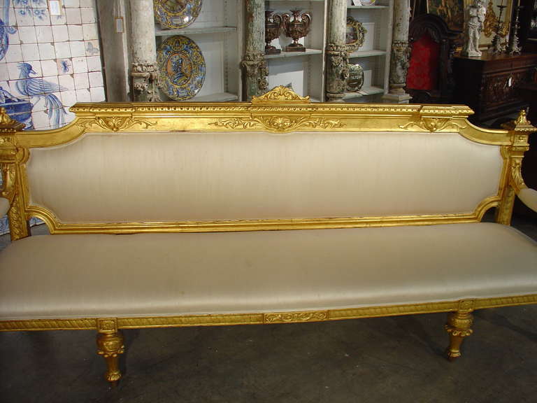 19th Century French Giltwood Settee with Raw Silk Upholstery 2