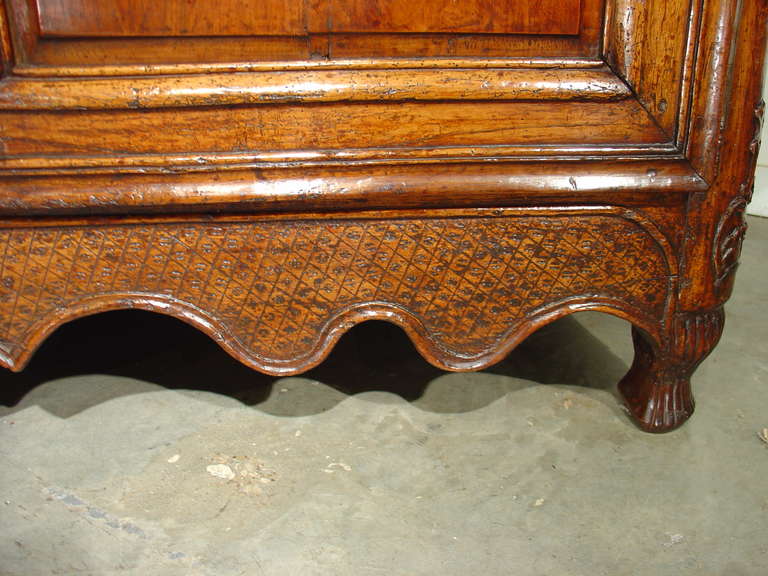 Early 18th Century Buffet Deux Corps from Auvergne, France 1