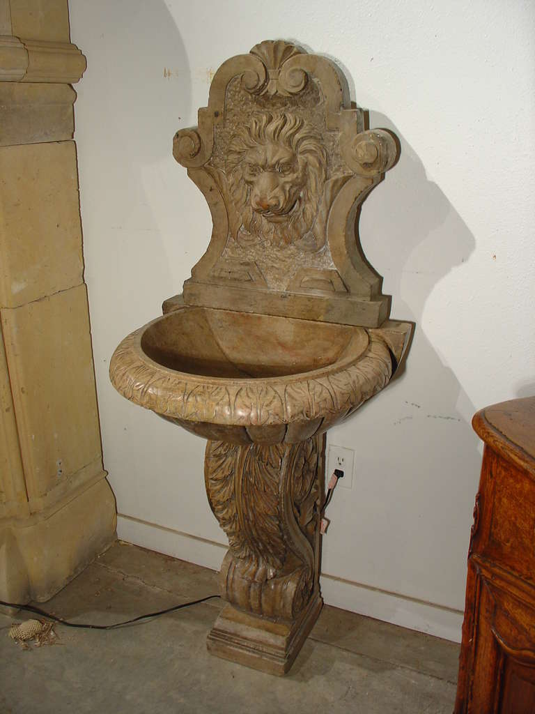 19th Century Italian Marble Wall Fountain 2