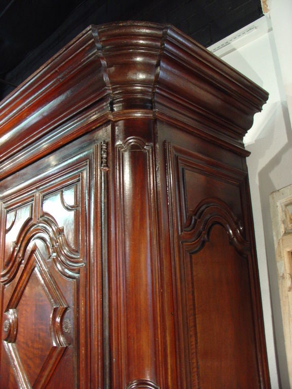 Grand Period Louis XIV Walnut Wood Armoire 2