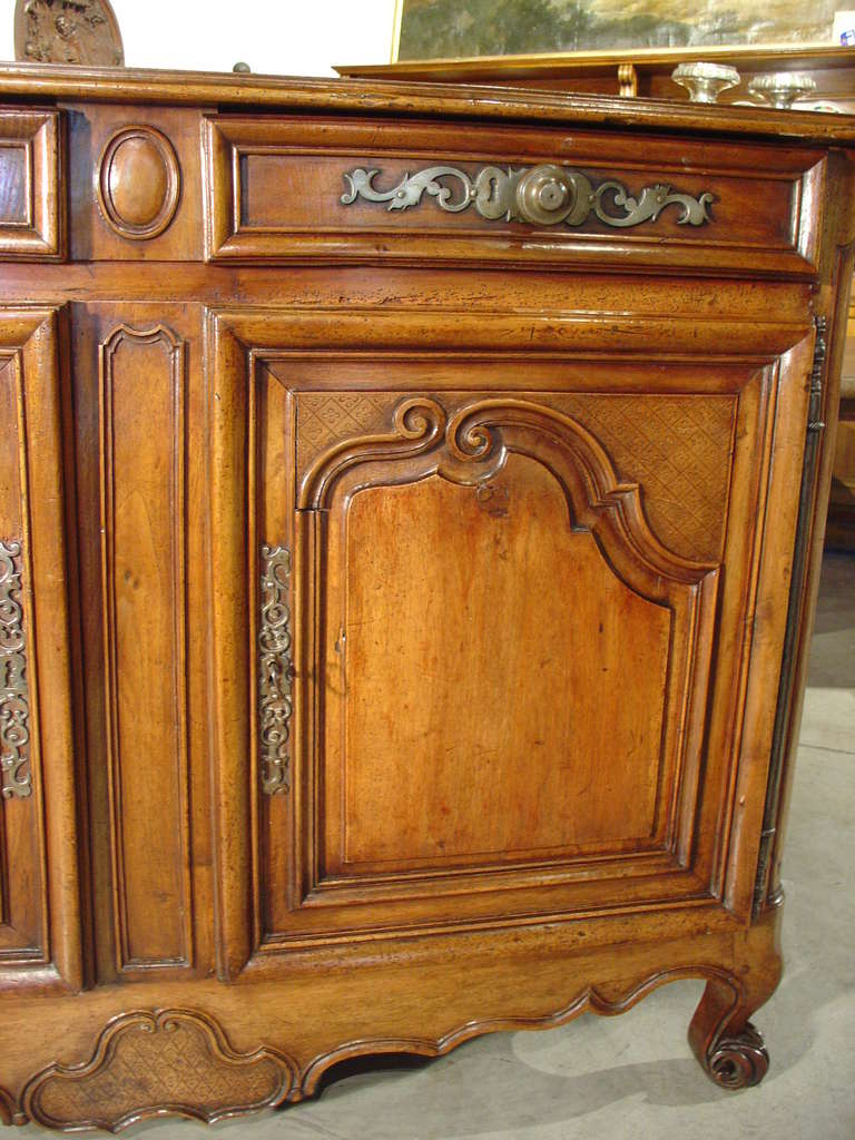 18th Century and Earlier 18th Century Walnut Wood Buffet from France