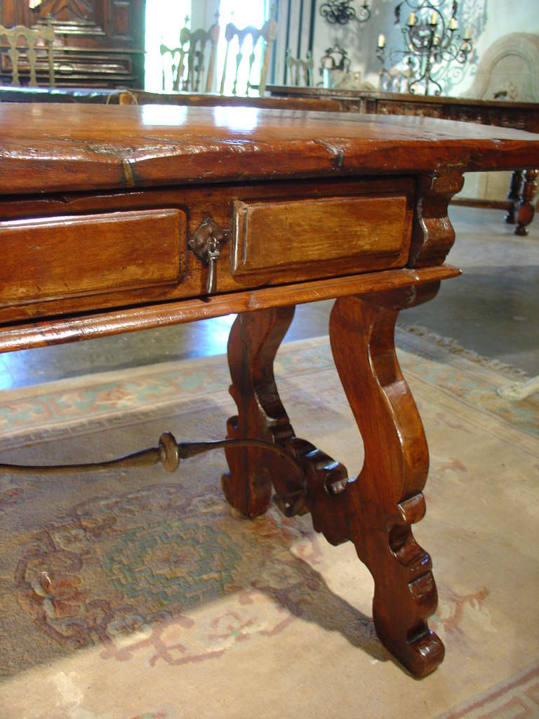 17th Century Walnut Wood Catalan Console Table 4