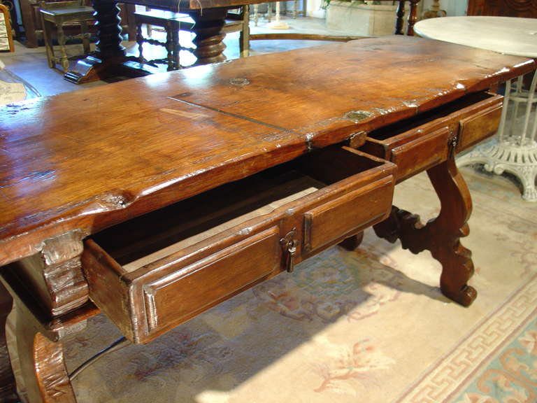 Spanish 17th Century Walnut Wood Catalan Console Table