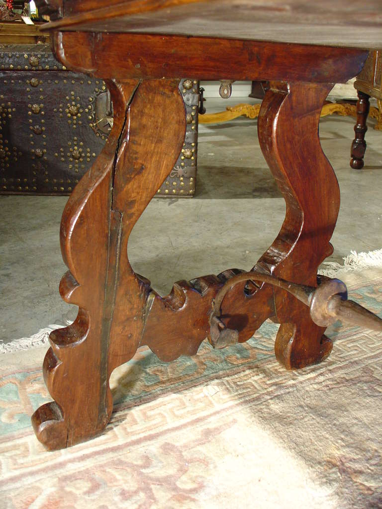 17th Century Walnut Wood Catalan Console Table 1
