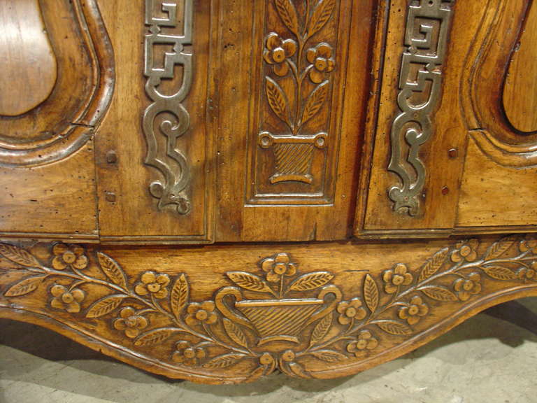 18th Century Walnut Wood Buffet Provencale 4