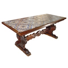 Antiker Tisch mit portugiesischen Kacheln und spanischem Renaissance-Sockel