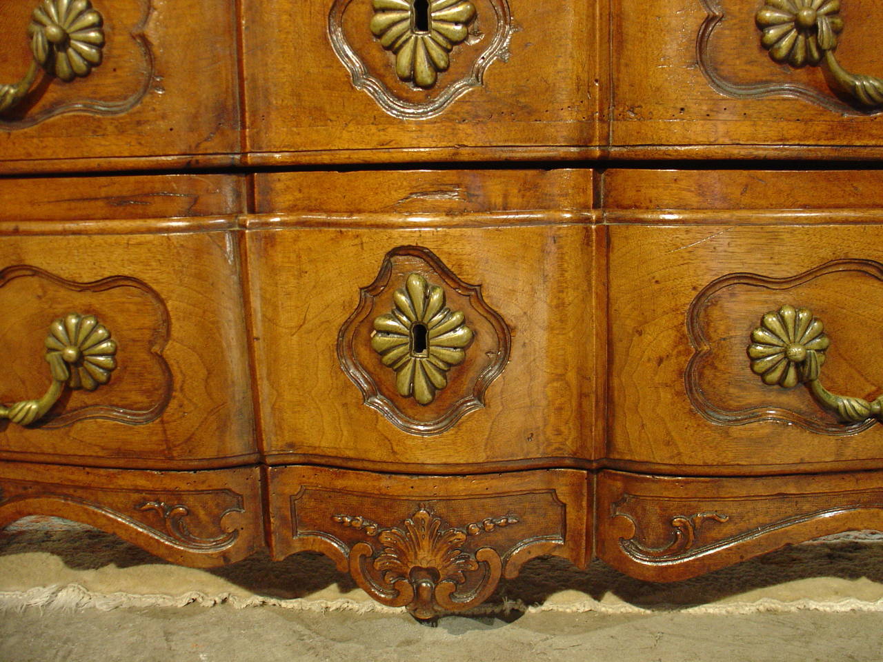 Carved Early 18th Century Period French Regence Commode en Arbalete