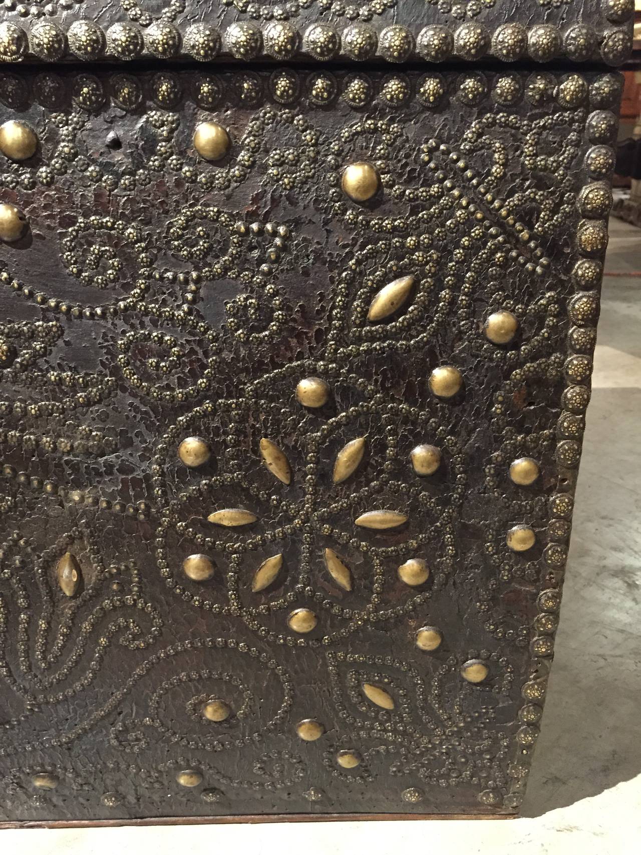 17th Century Royal French Leather Trunk 5