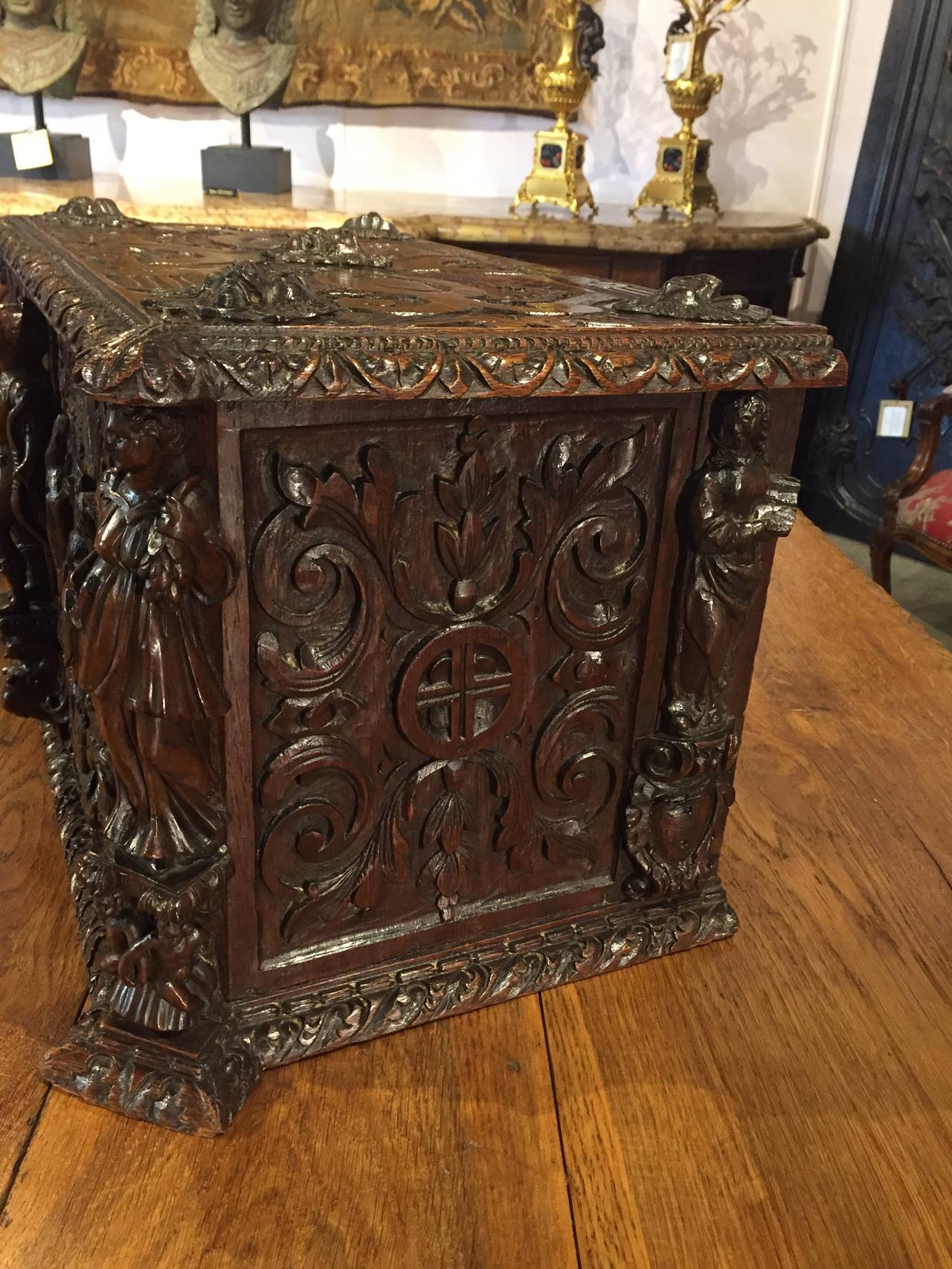 French Beautiful 17th Century Oak Trunk from Tours, France