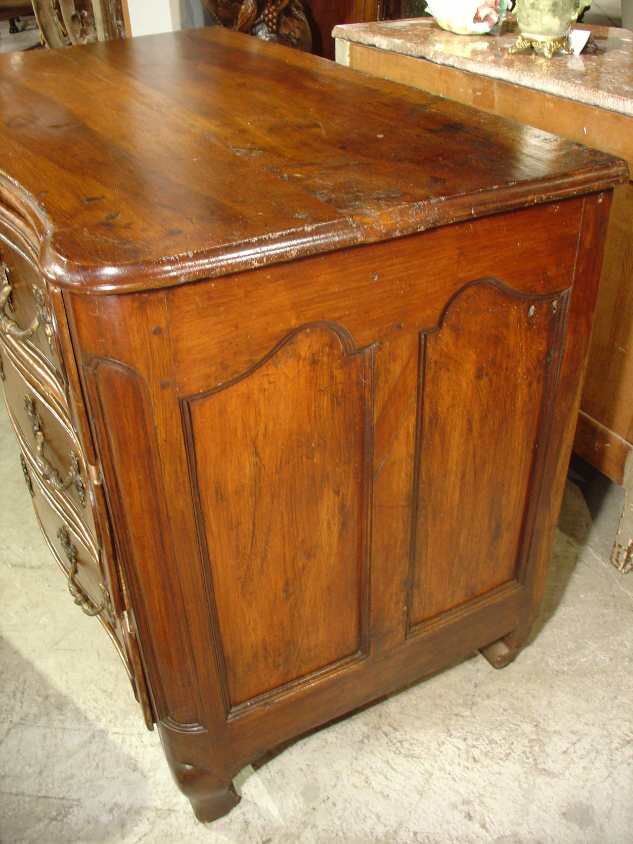 18th Century Walnut Wood Commode from France 2