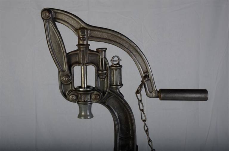 Antique French Wine Corking Machine, Early 1900s In Excellent Condition In Dallas, TX