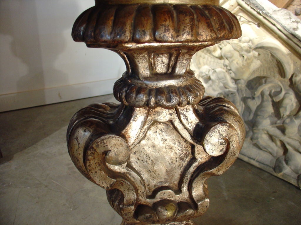 Small Round Giltwood Table from Italy with Faux Marble Top 2