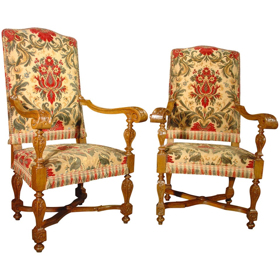 Early 19th Century Carved Walnut Wood Armchairs from Italy