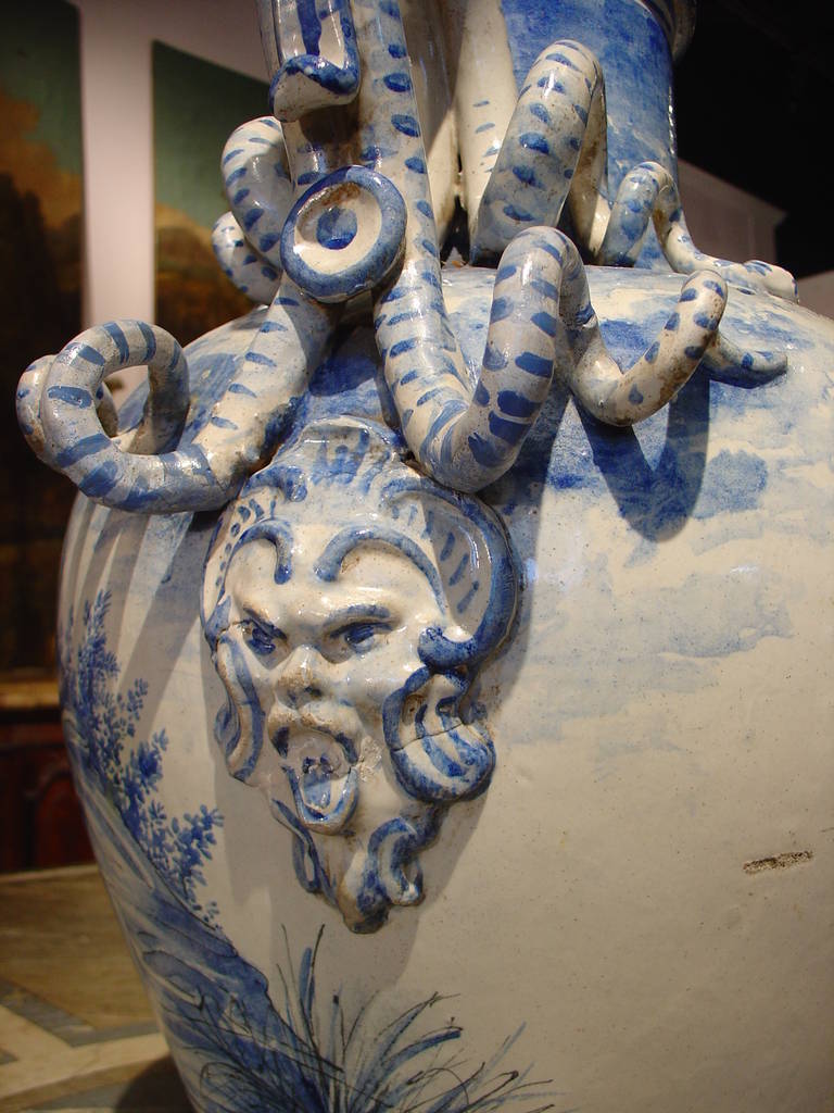 Large Blue and White Antique Majolica Vase from Italy, circa 1800 2