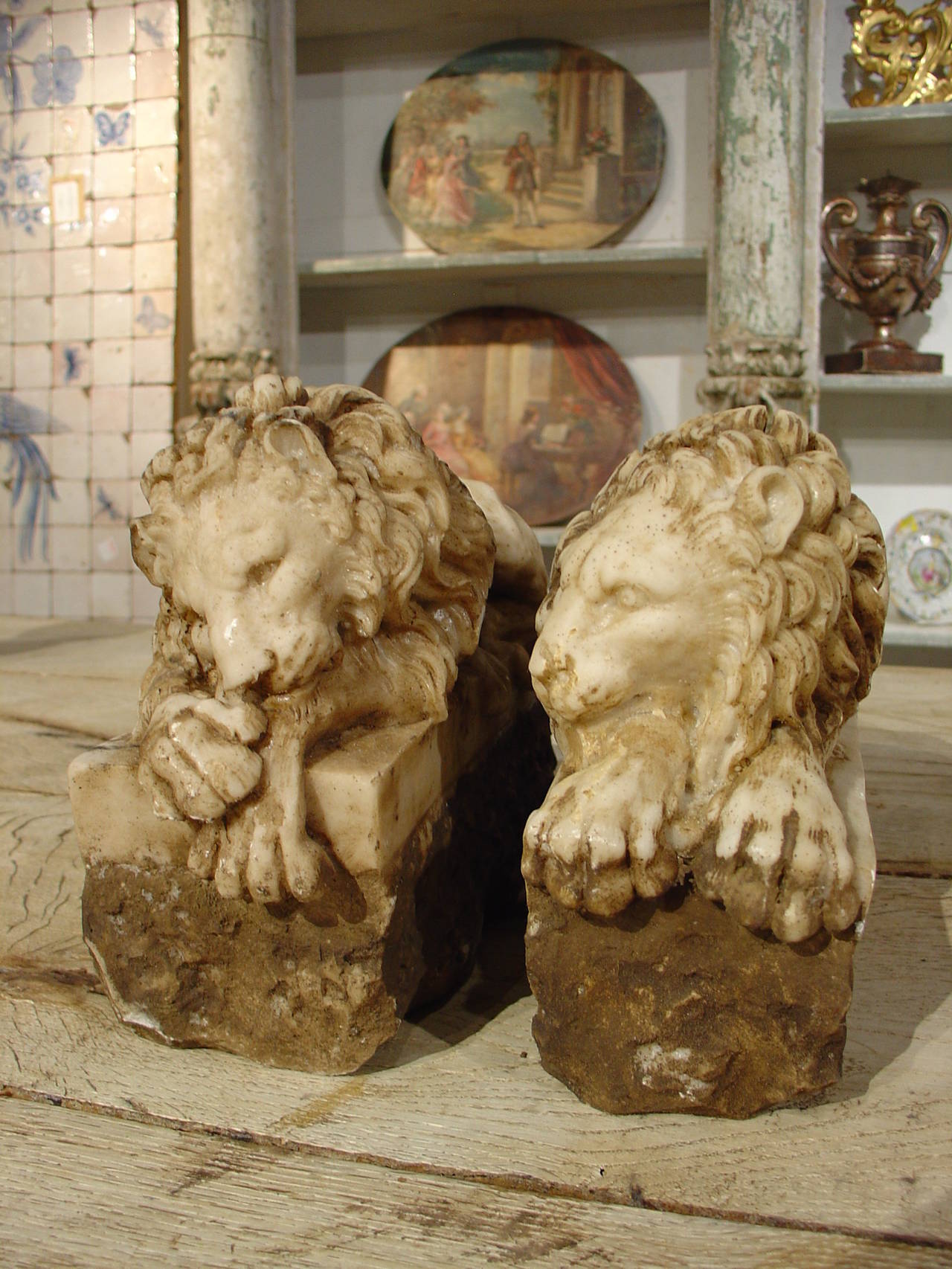 20th Century A Pair of Hand Carved Marble Lions from Italy on Rectangular Plinths