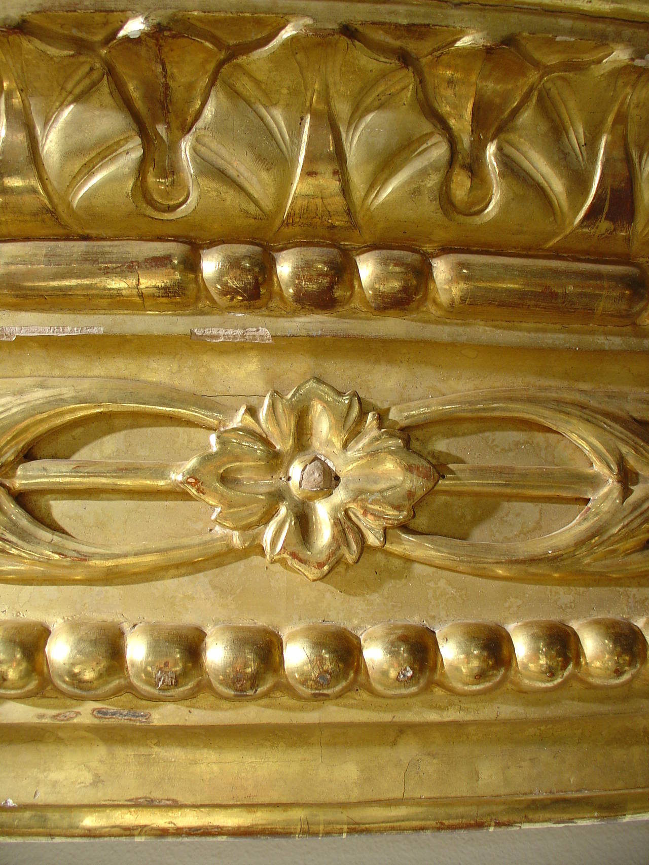 Large Antique Giltwood Valance from Sicily, circa 1830 1