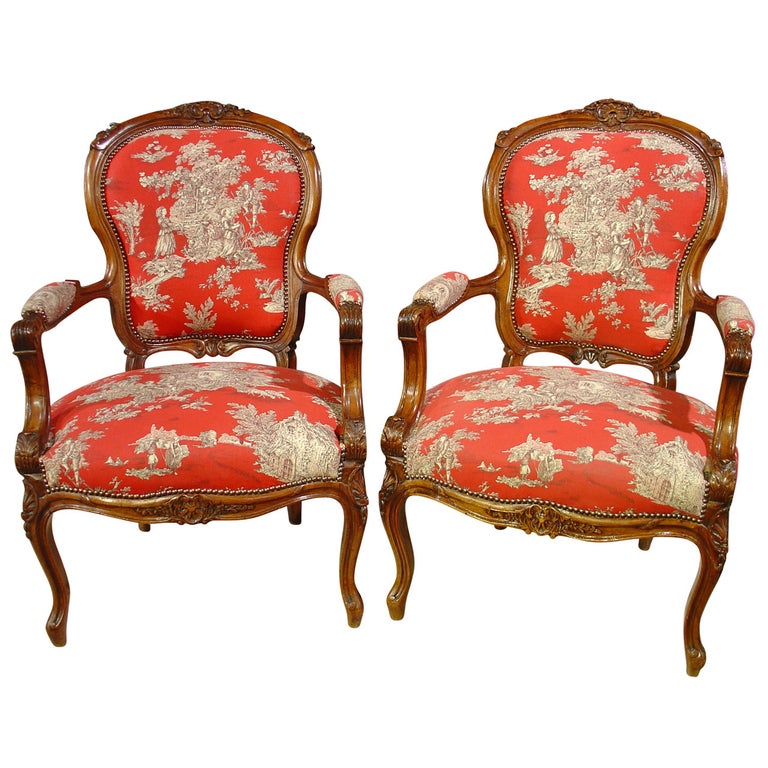 ader platform Laster Pair of Louis XV Style Walnut Fauteuils with Toile de Jouy Upholstery at  1stDibs | fauteuil toile de jouy, styles de fauteuils